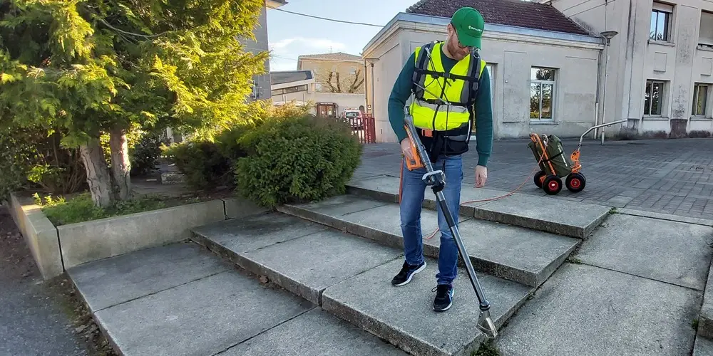 Unpowered Pedestrian Hot Air Weeders